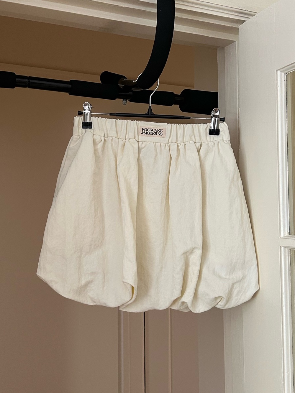 NWT Bubble Hem Mini Skirt